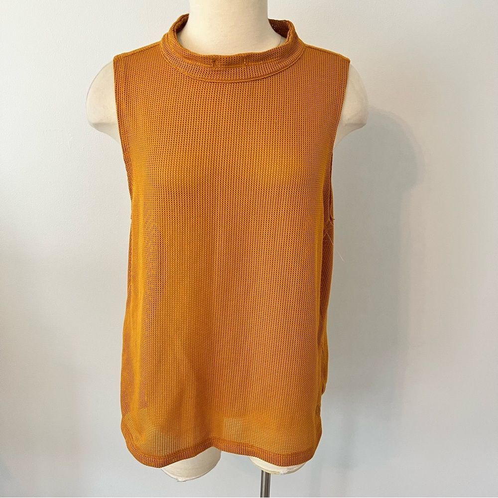 Gap Fit GapFit Mockneck Waffleknit Tank Top in Tigers Eye Yellow Size Medium